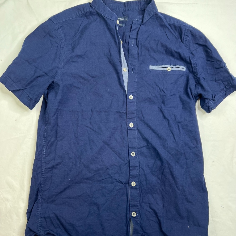 LC Waikiki Holiday Mens Short Sleeve Button Shirt Small Navy Color A030124